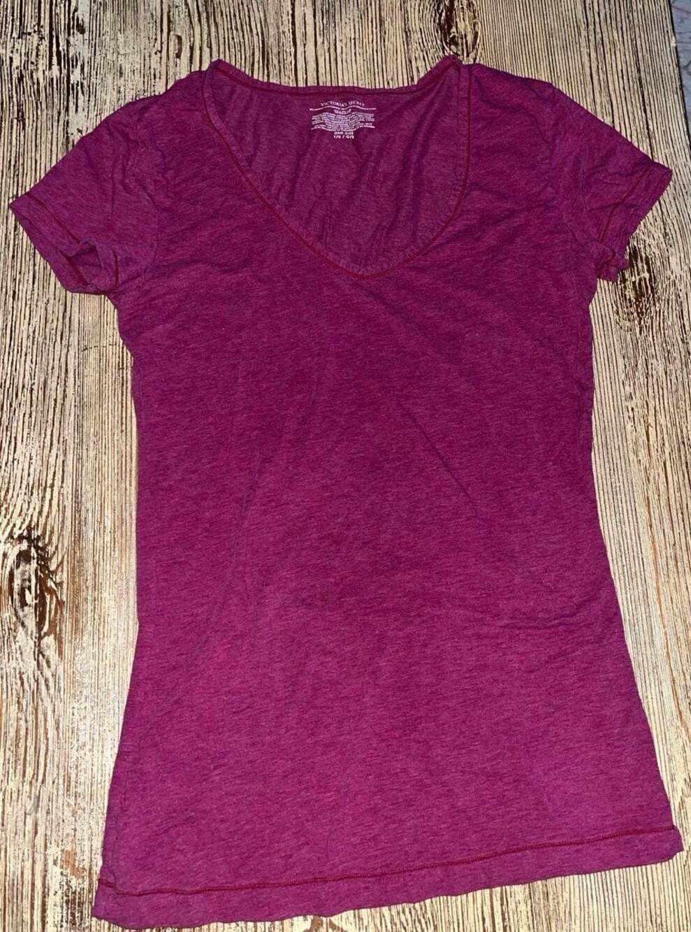 Women’s Victorias Secret Size Small V-Neck Top Short Sleeve Size S Burgundy